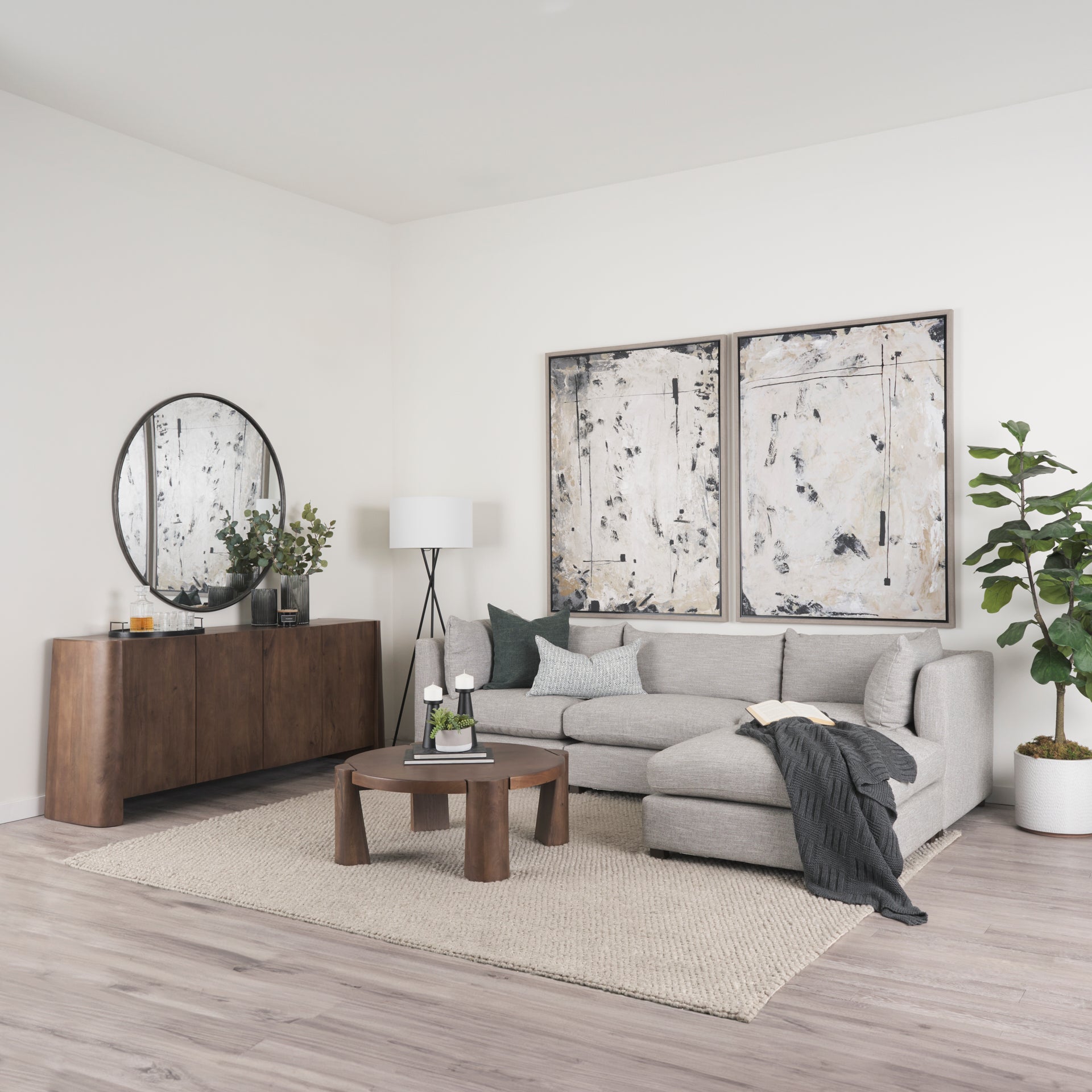 Tahlia Sideboard