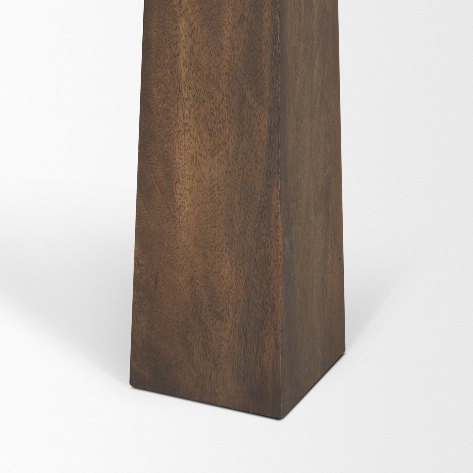 Winslow Dining Table