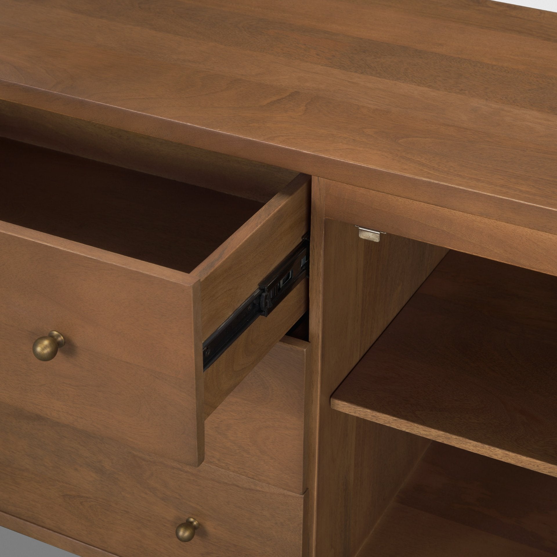 Jonas Sideboard