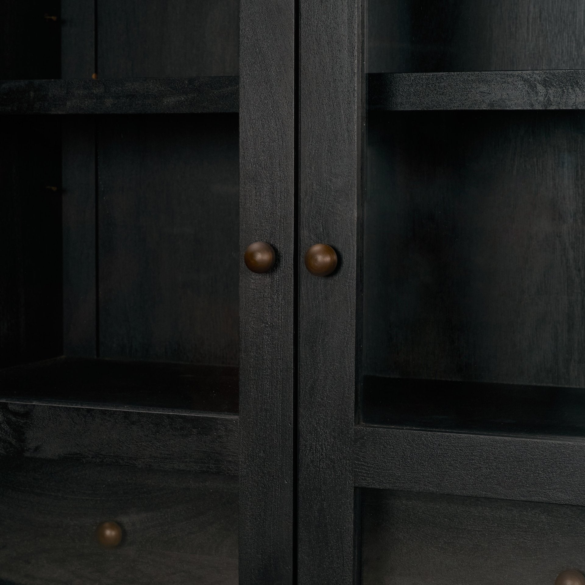 Sia Cabinet