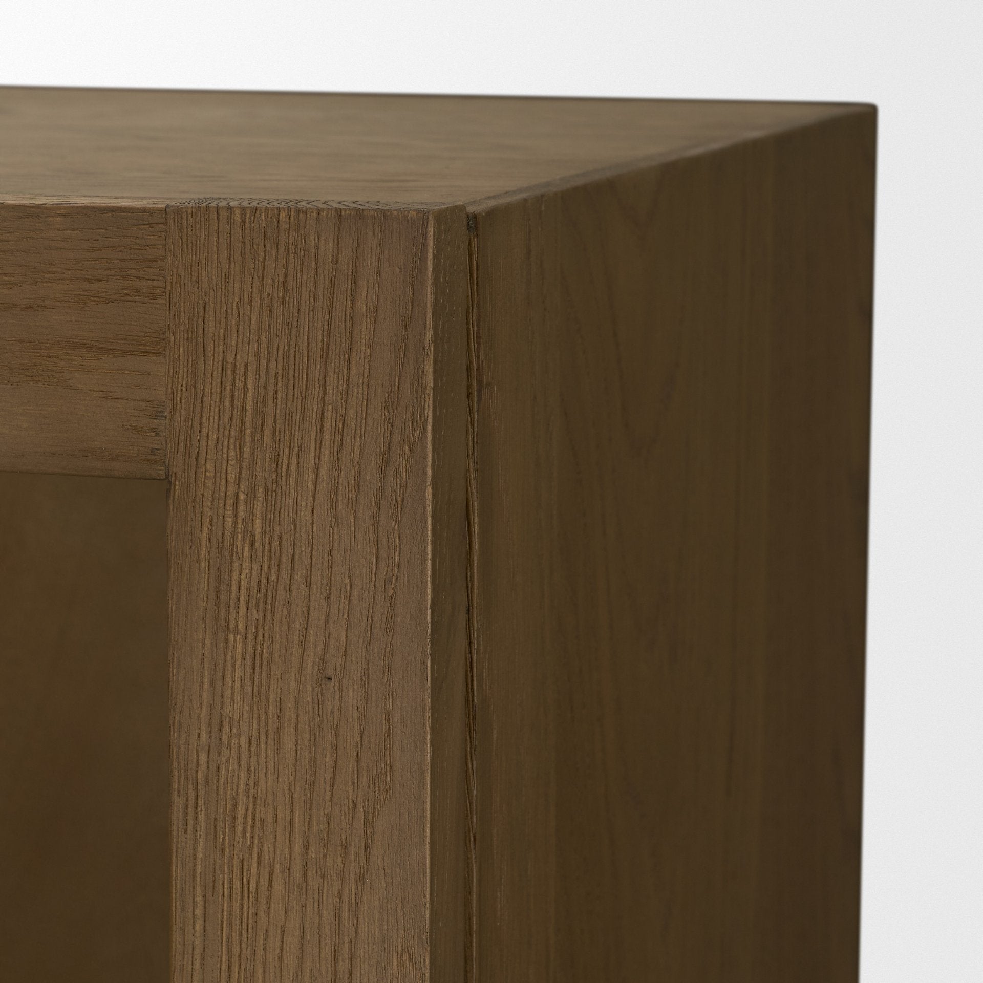 Henry Cabinet