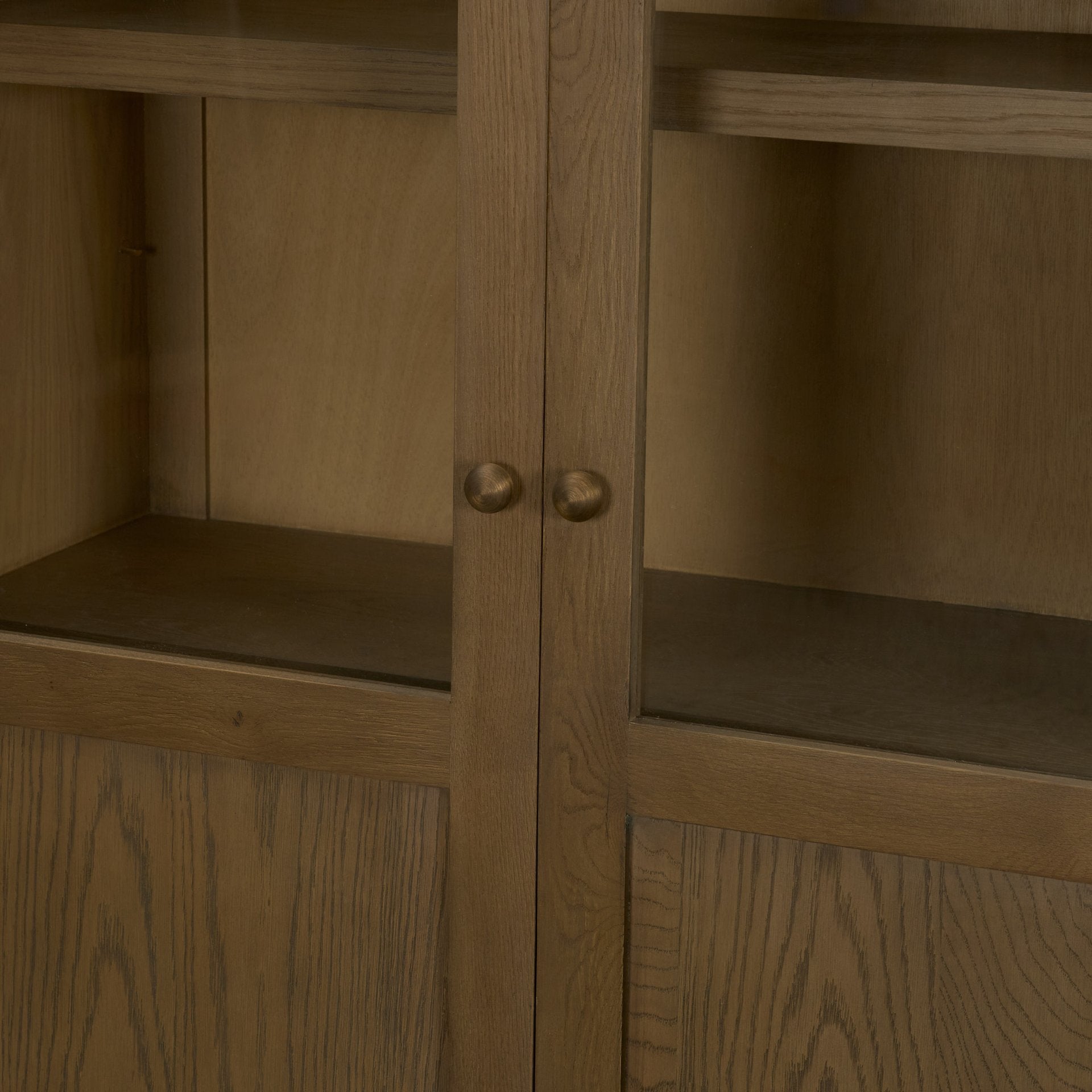 Henry Cabinet