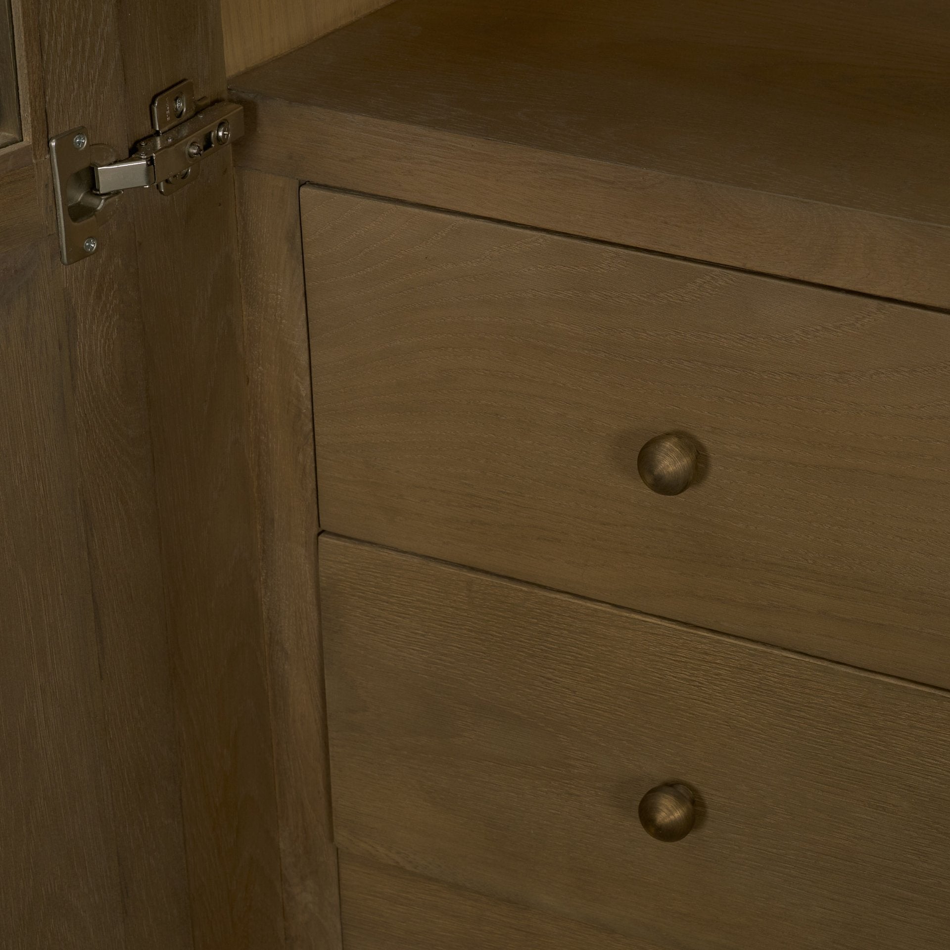 Henry Cabinet