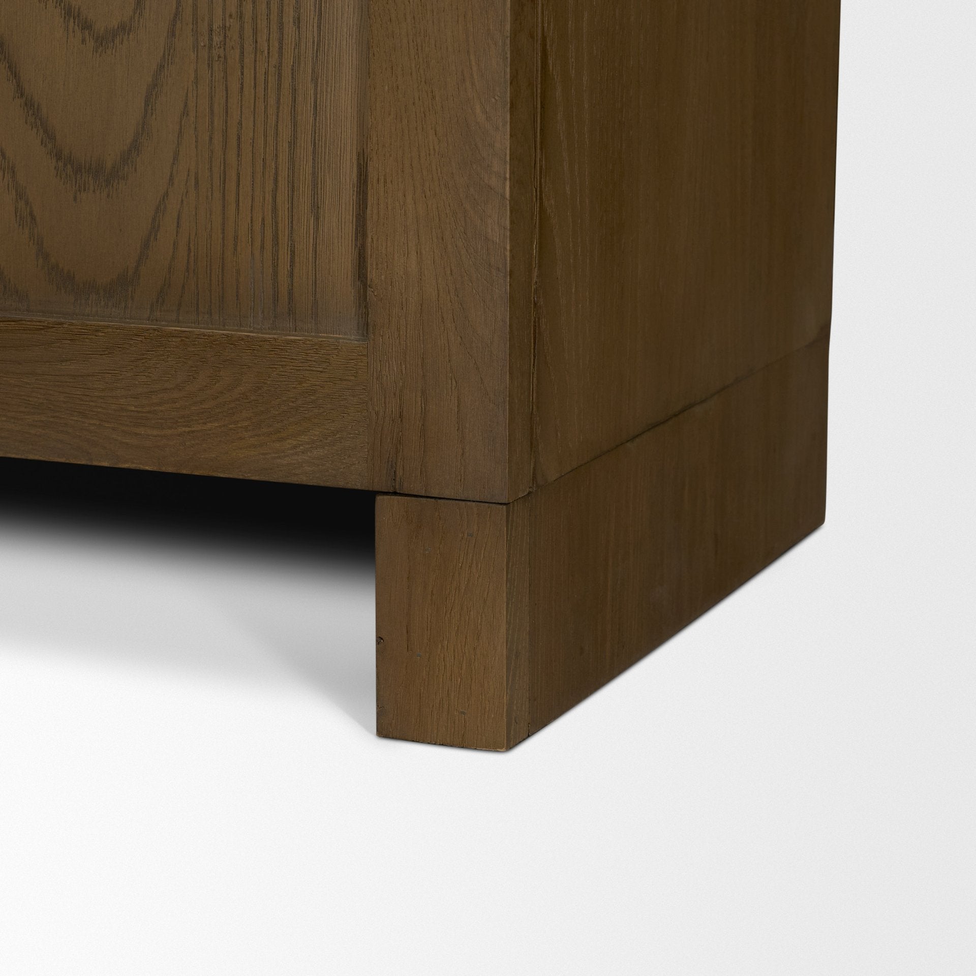 Henry Cabinet
