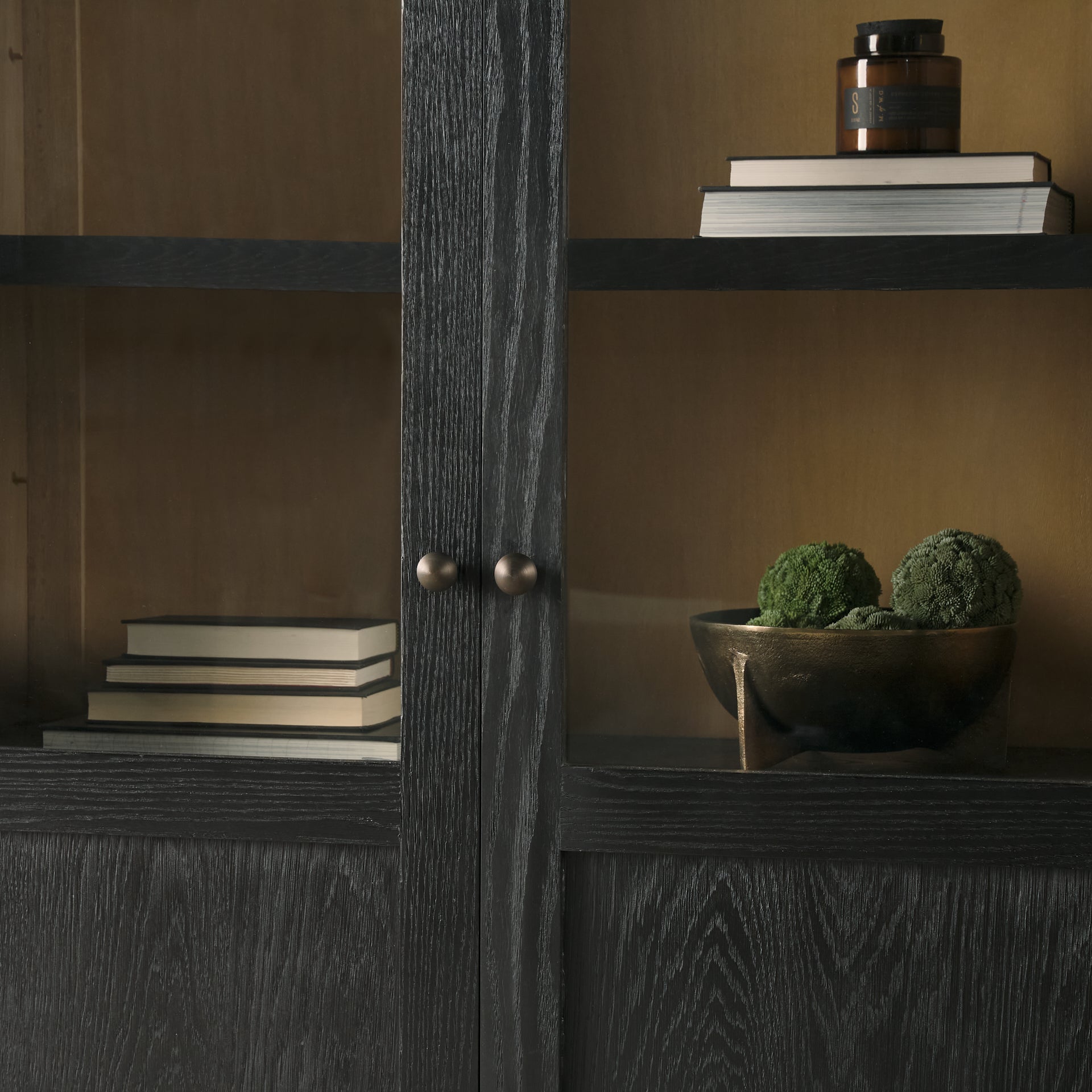 Henry Cabinet