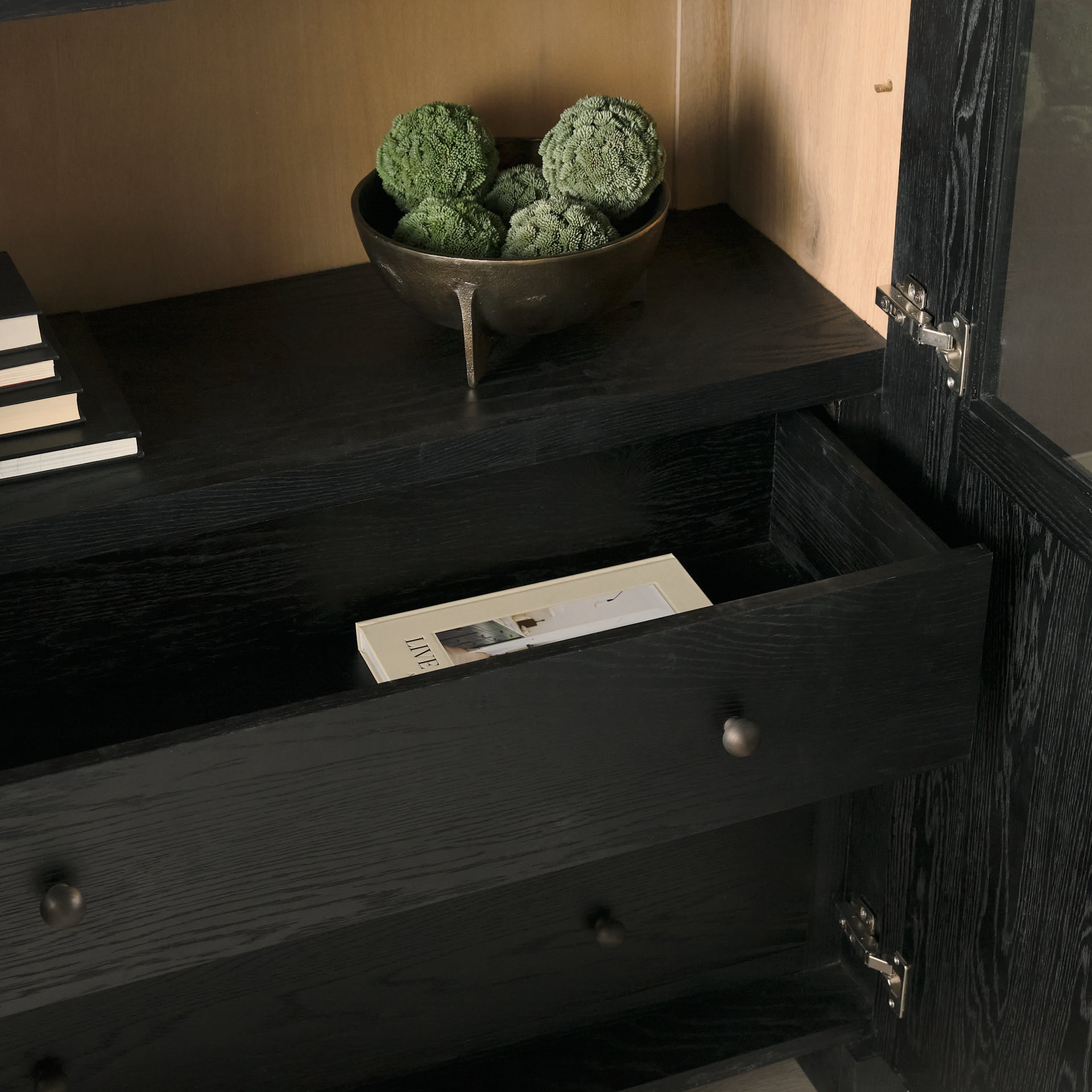 Henry Cabinet