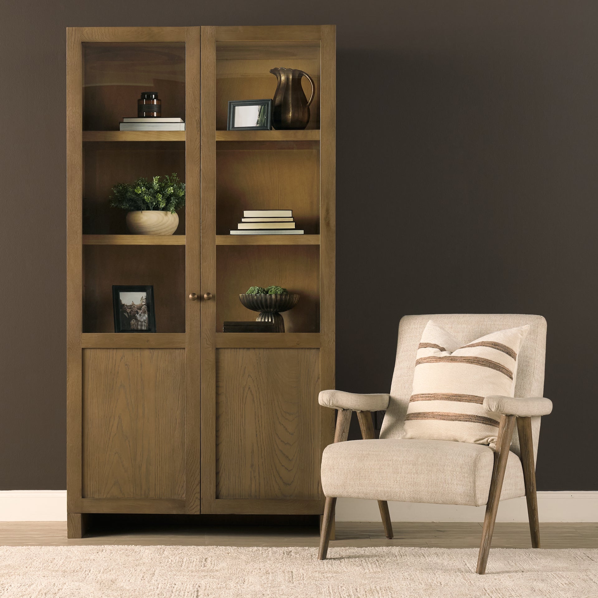 Henry Cabinet