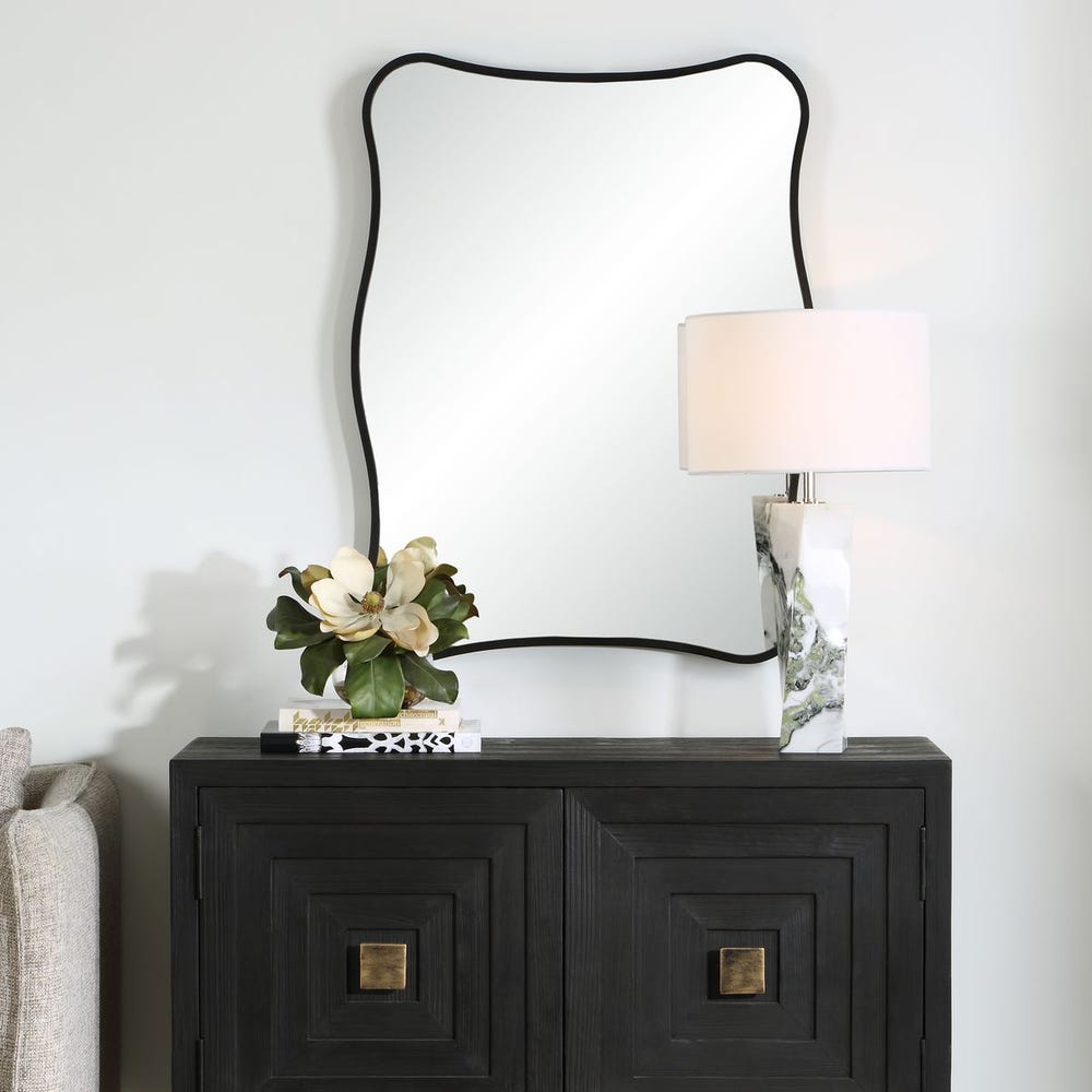 Tavia Mirror