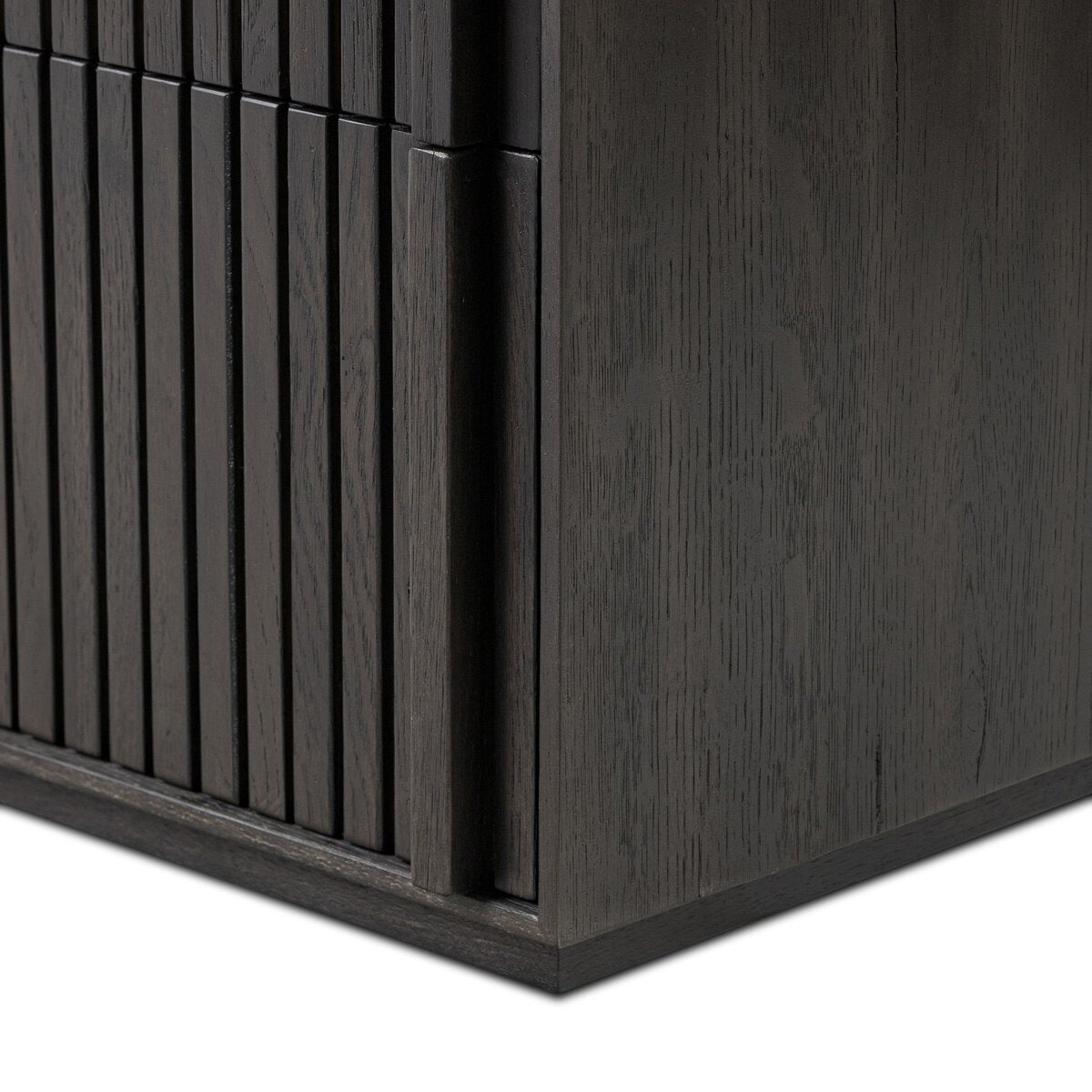 Leo 6 Drawer Dresser