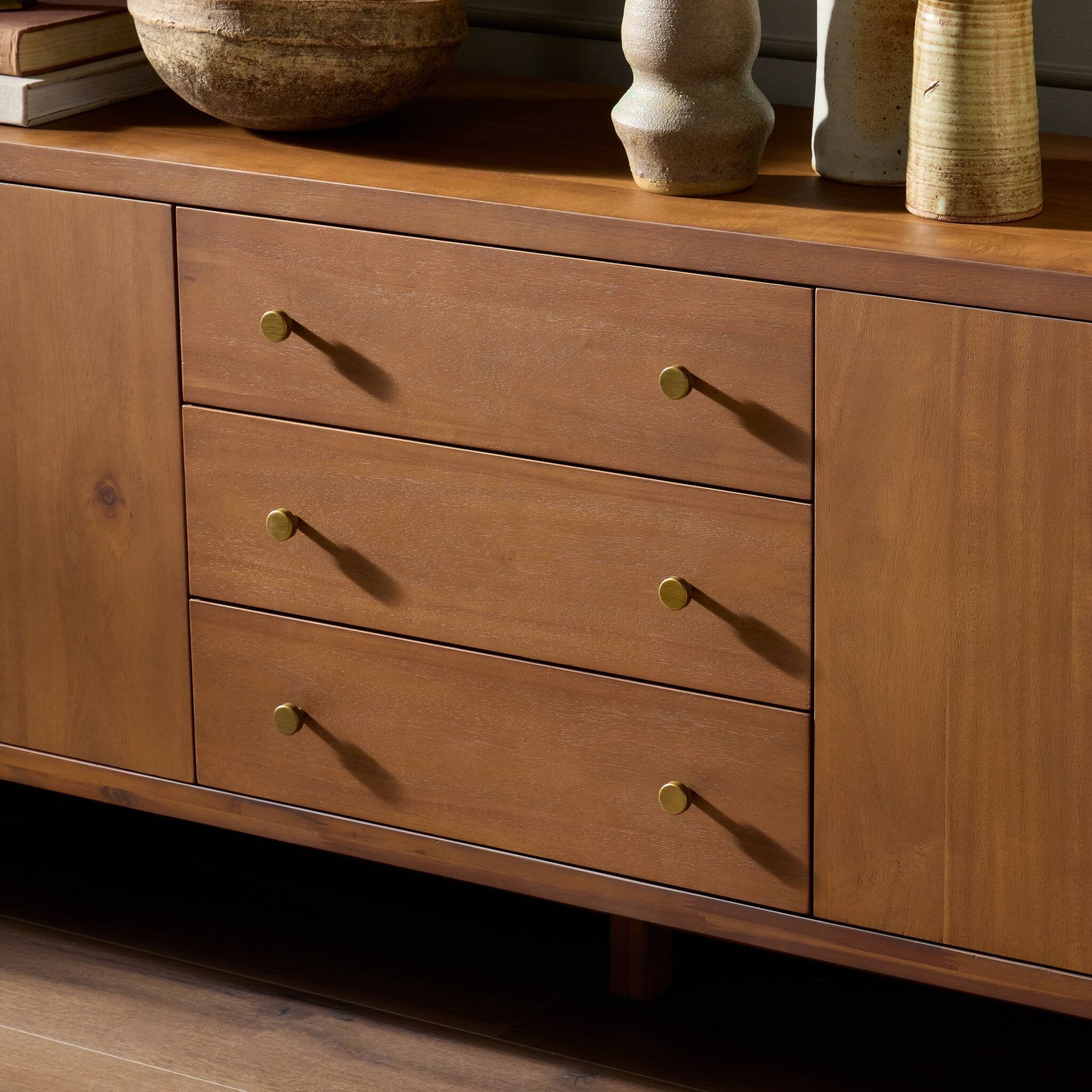 Sullivan Media Console