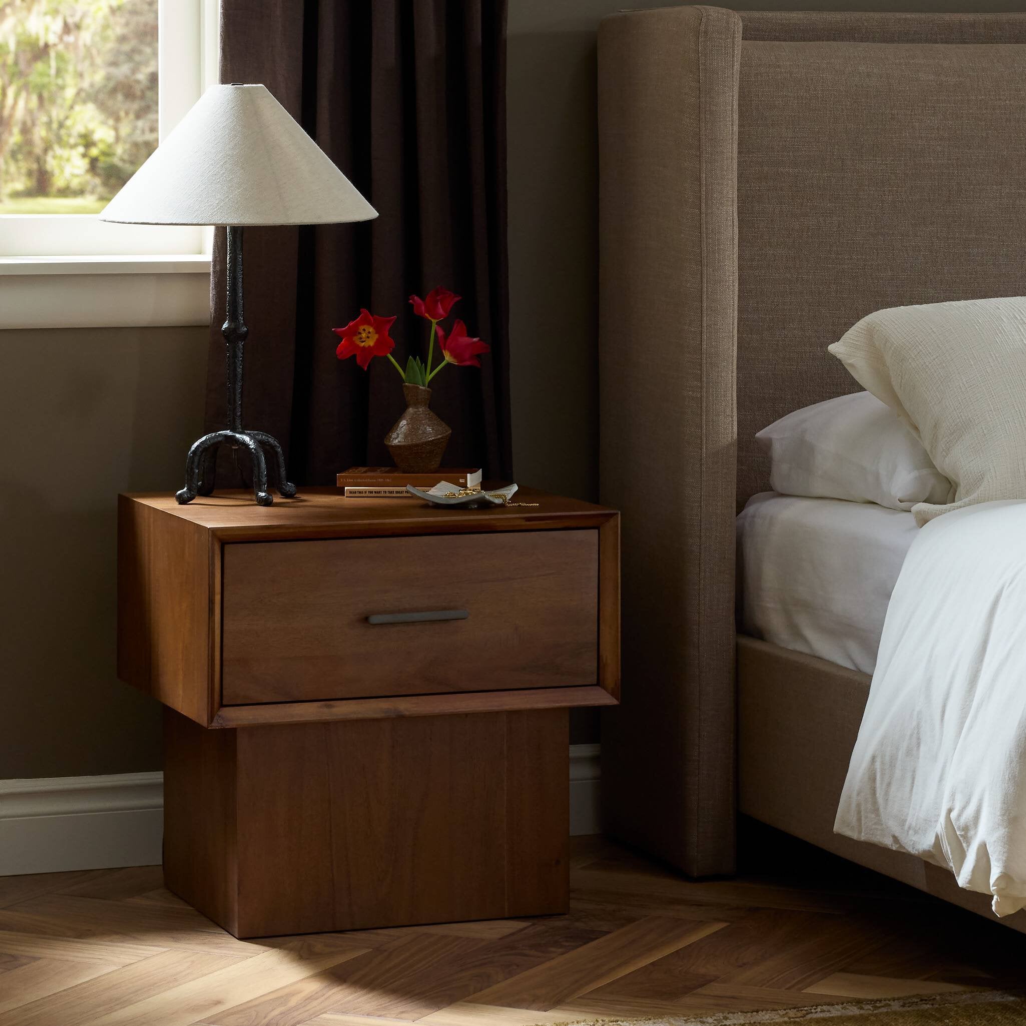 Lilas Nightstand