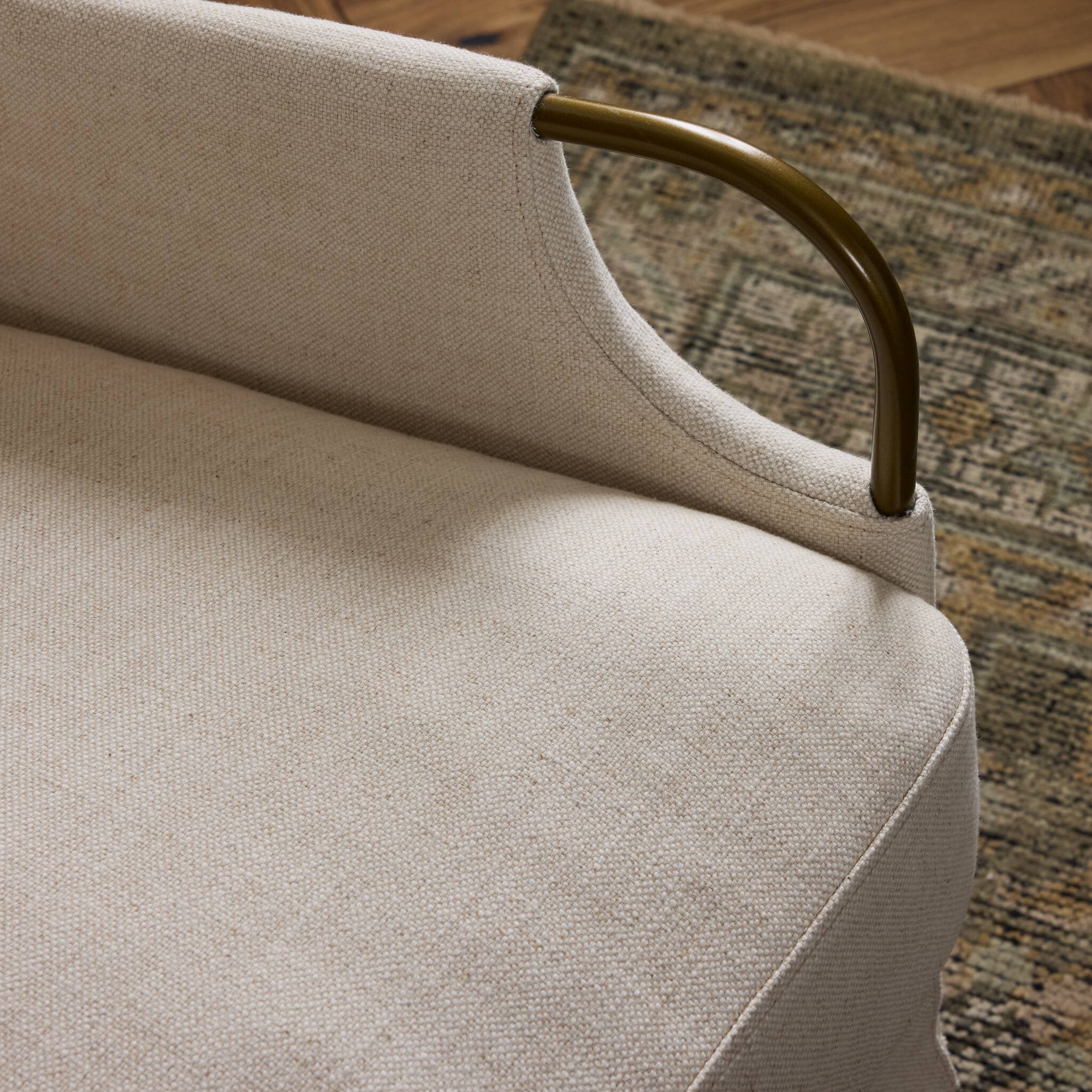 Jenaya Chair