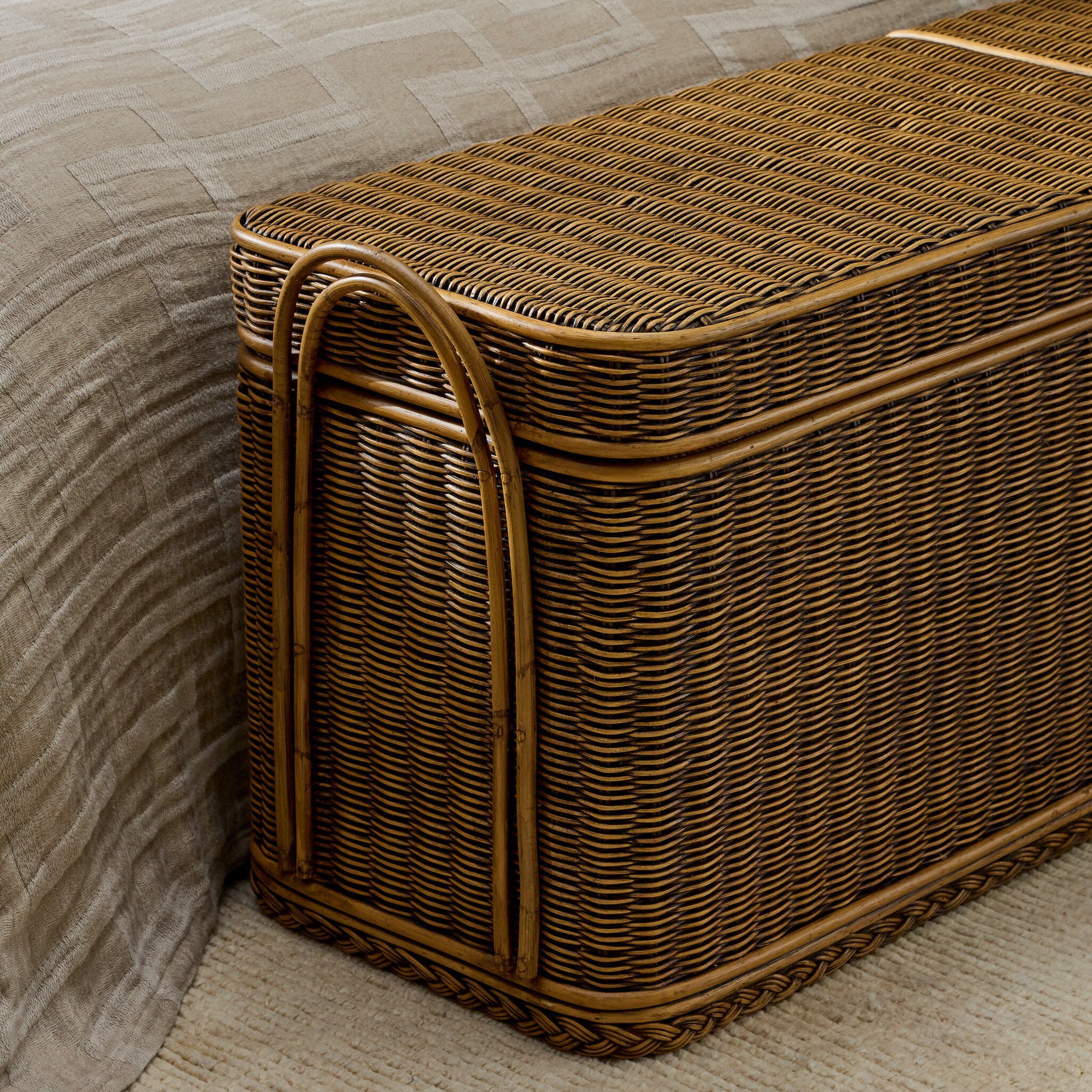 Rowina Trunk