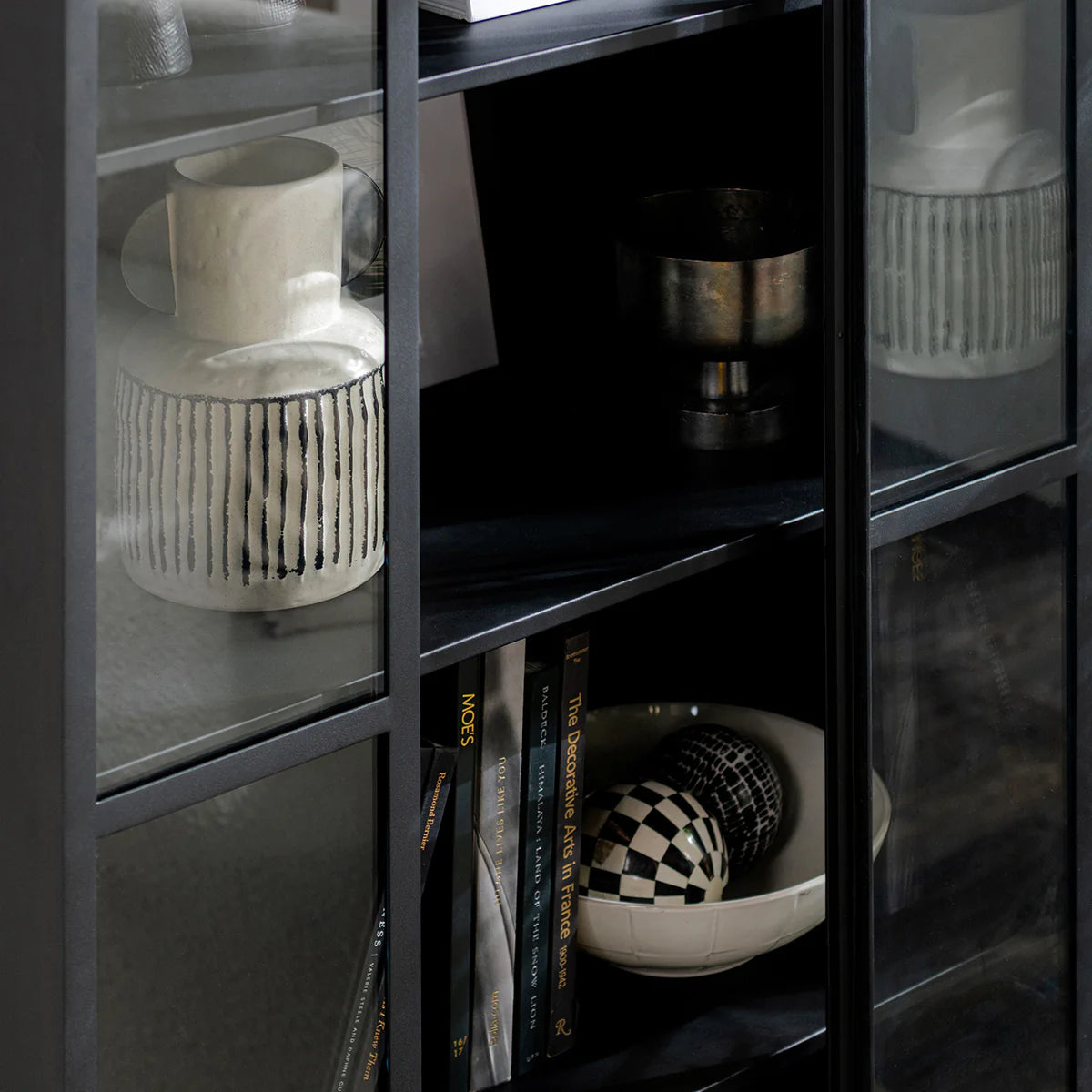 Milo Cabinet