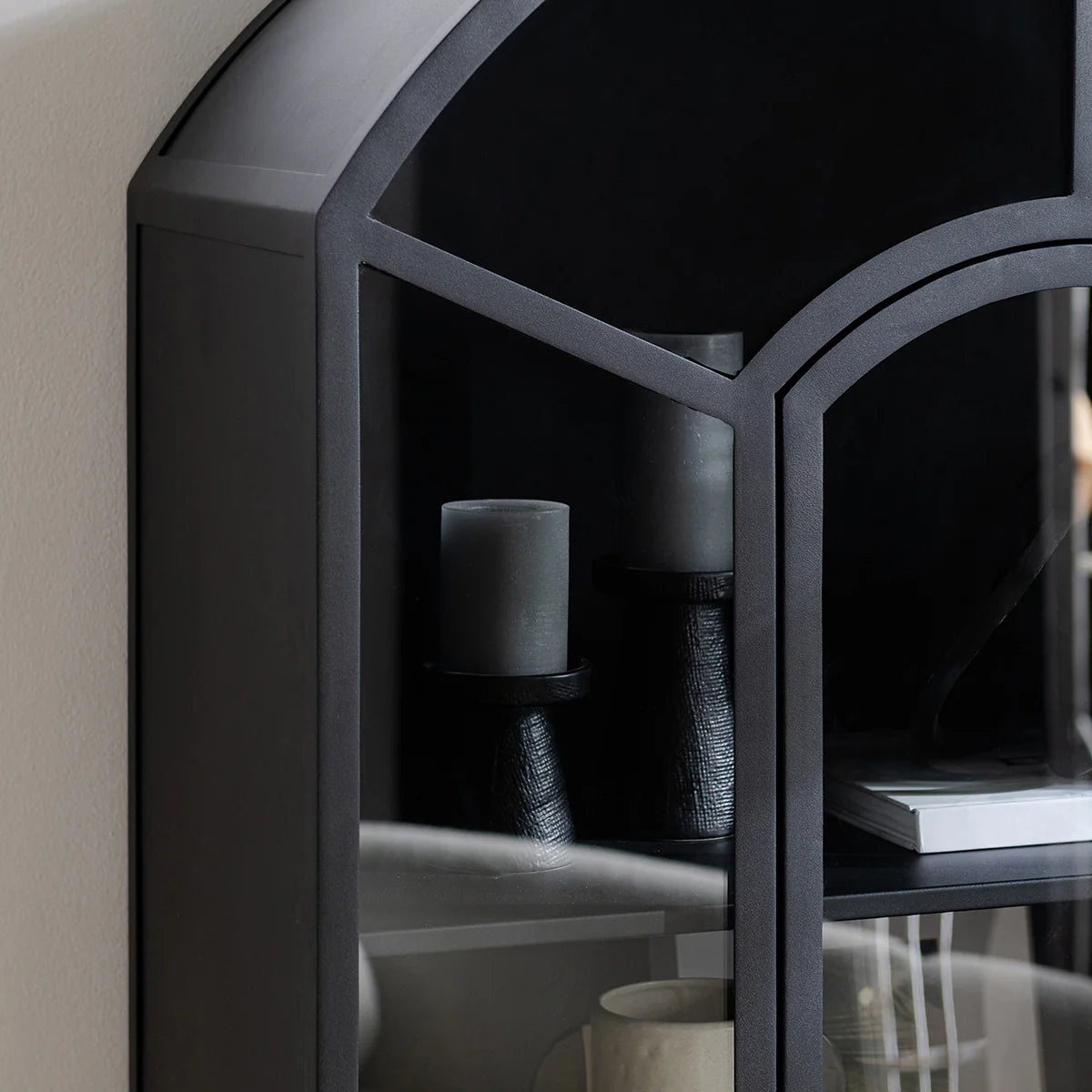 Milo Cabinet