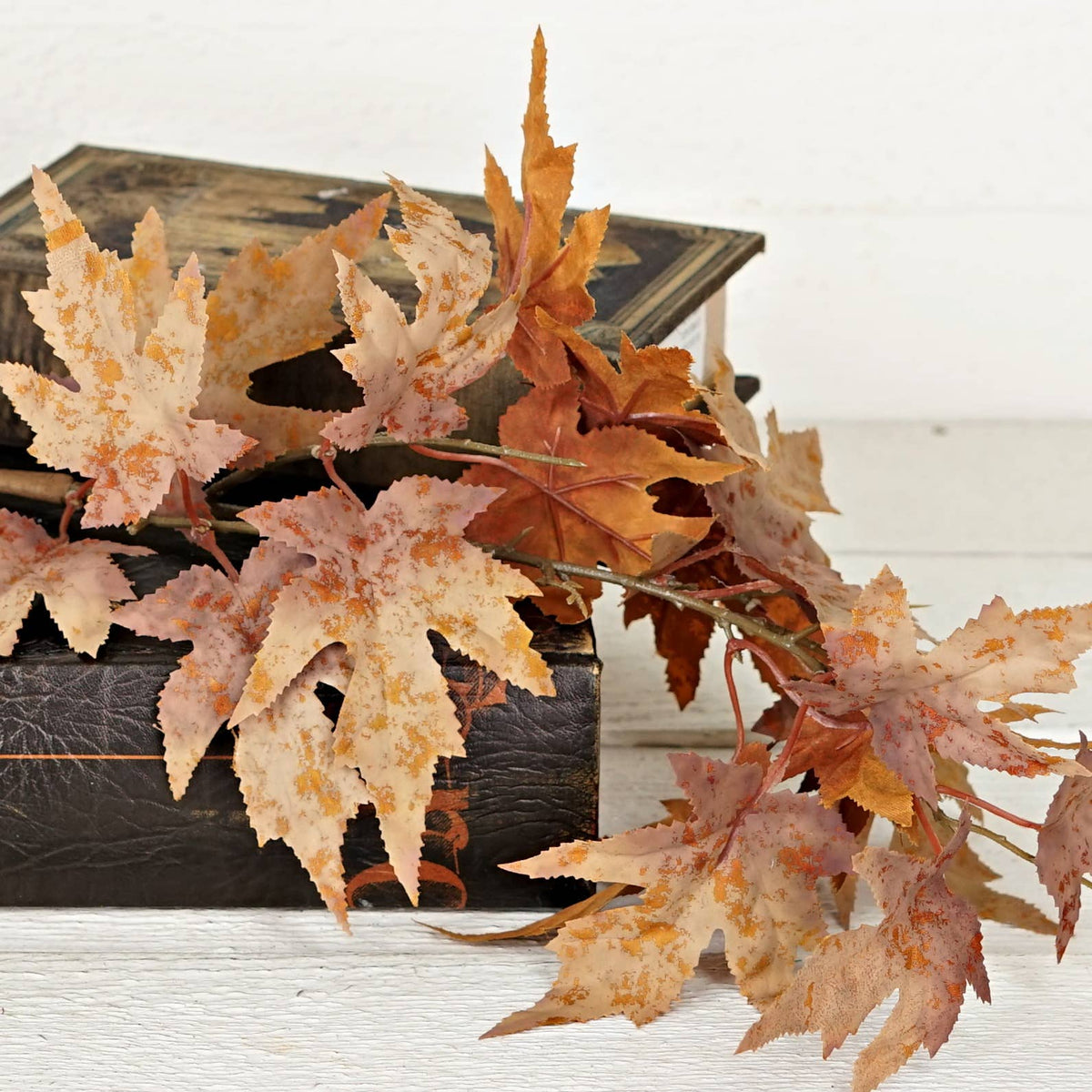 Flocked Maple Leaves