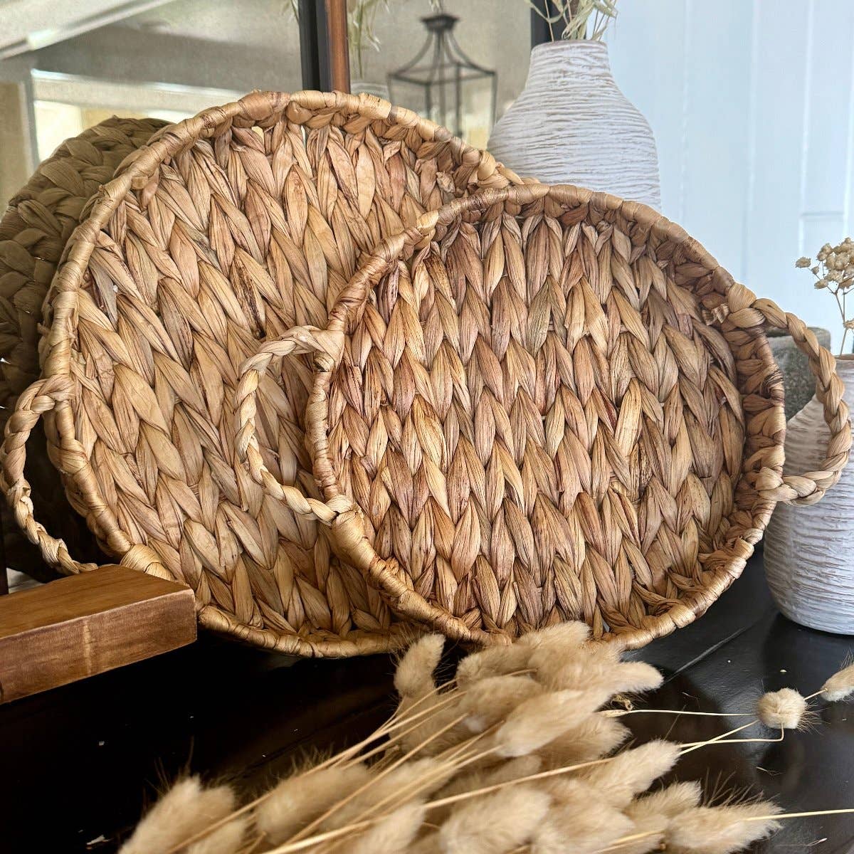 Round Water Hyacinth Trays